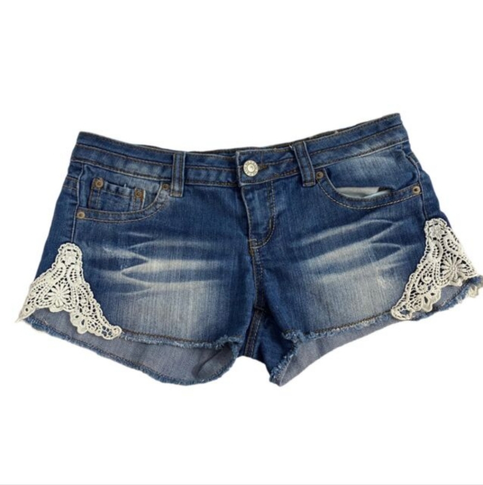 Y2K LIKE NEW Rue 21 Stretch Jean Shorts with Lace JR 11-12